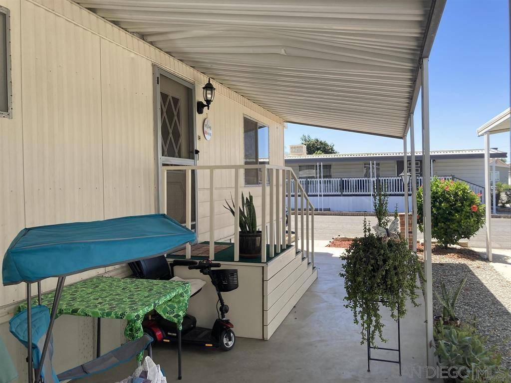 Hemet, CA 92544,881 N Lake #362
