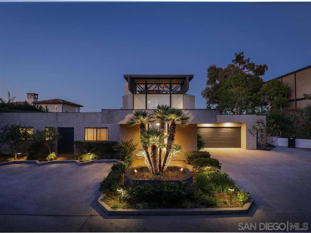 La Jolla, CA 92037,7963 Prospect Pl
