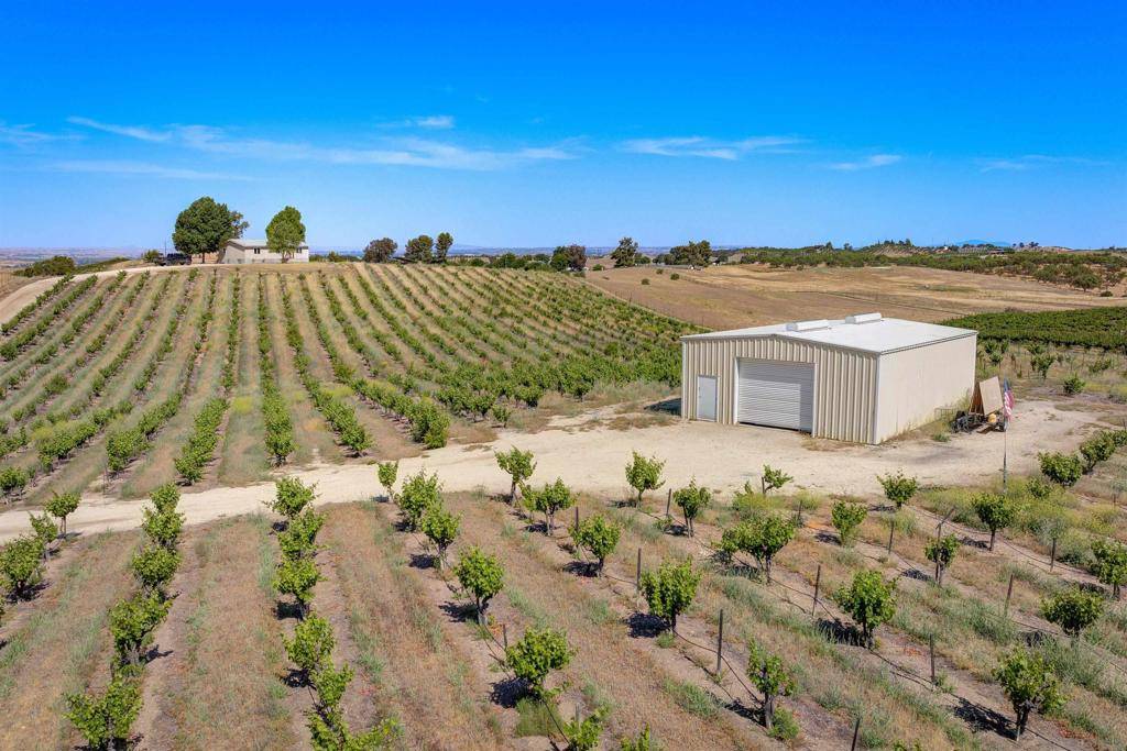 Paso Robles, CA 93446,5720 Vista Serrano Way