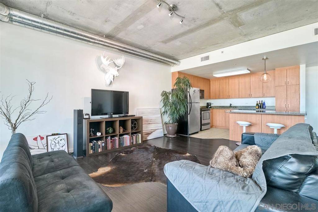 San Diego, CA 92101,1080 Park Blvd #704