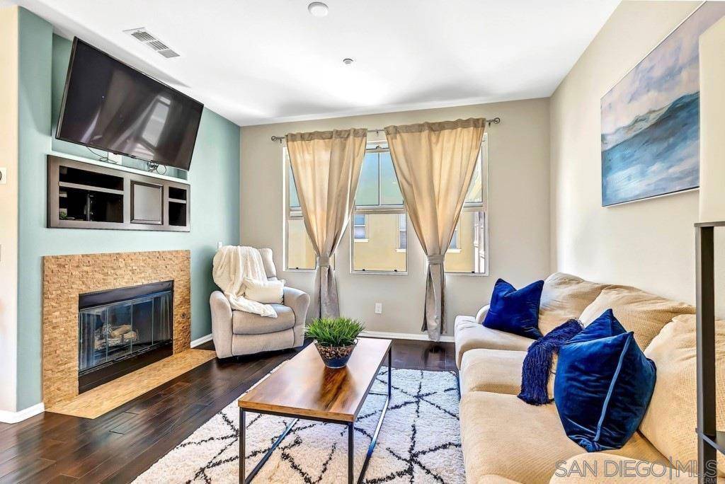 Chula Vista, CA 91913,1811 Lime Ct #2