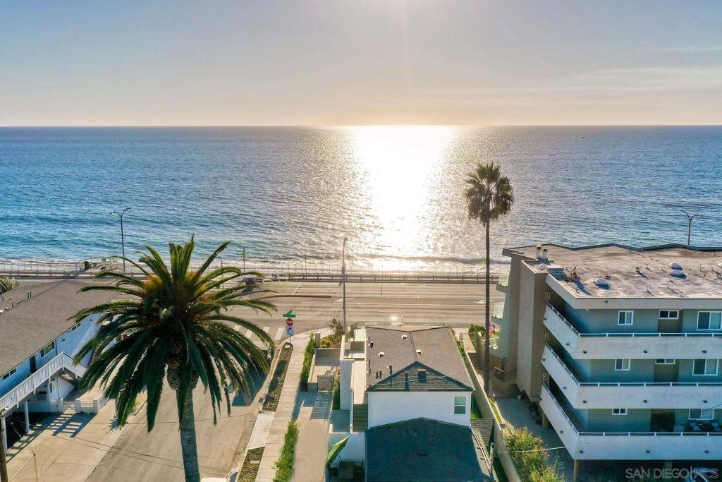 Carlsbad, CA 92008,110 Sycamore Avenue
