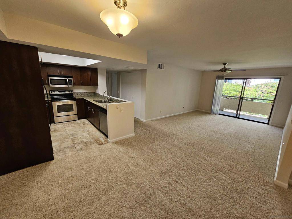 San Diego, CA 92115,5885 El Cajon Blvd #214