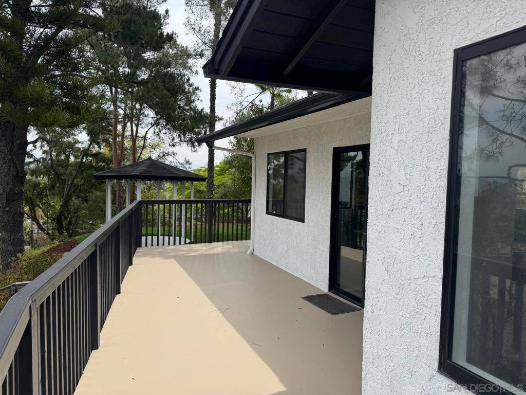 Escondido, CA 92026,28983 Mountain Meadow Rd