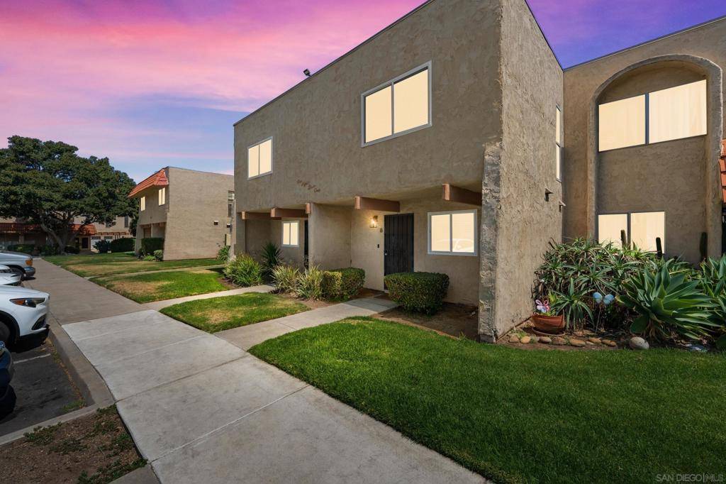 San Diego, CA 92120,6821 Alvarado Rd #8