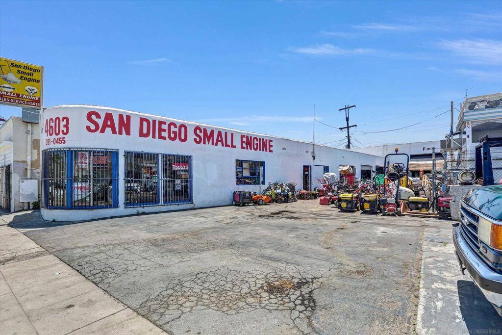 San Diego, CA 92115,4603 El Cajon Blvd