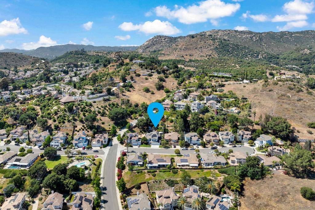 Escondido, CA 92027,2106 Laura Dr