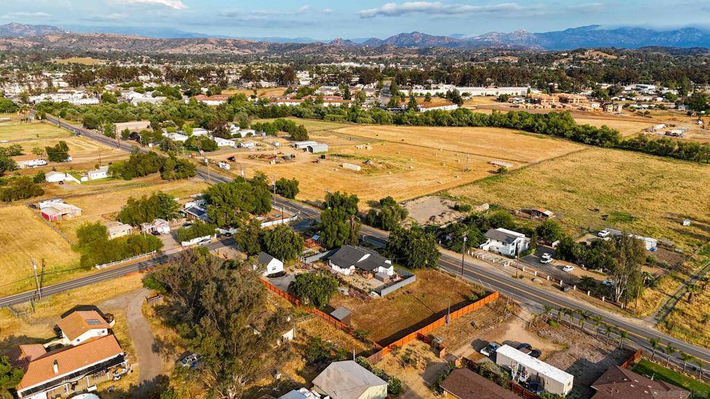 Ramona, CA 92065,1811 Montecito Road