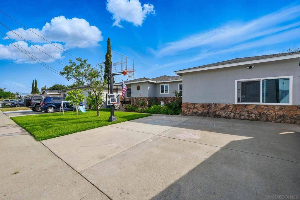 Escondido, CA 92027,849 Goldenrod St