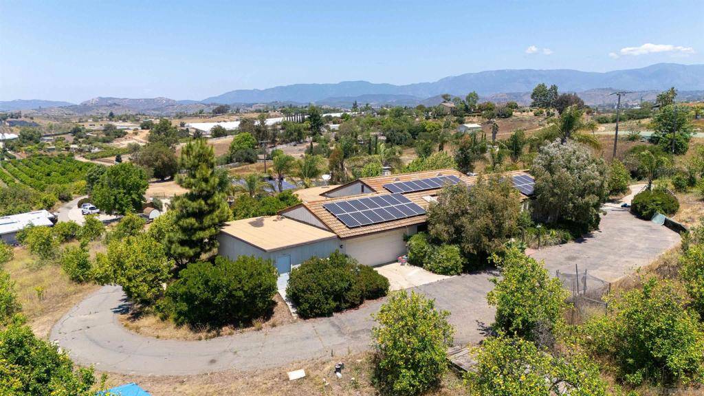 Valley Center, CA 92082,10171 CIRCLE R DRIVE