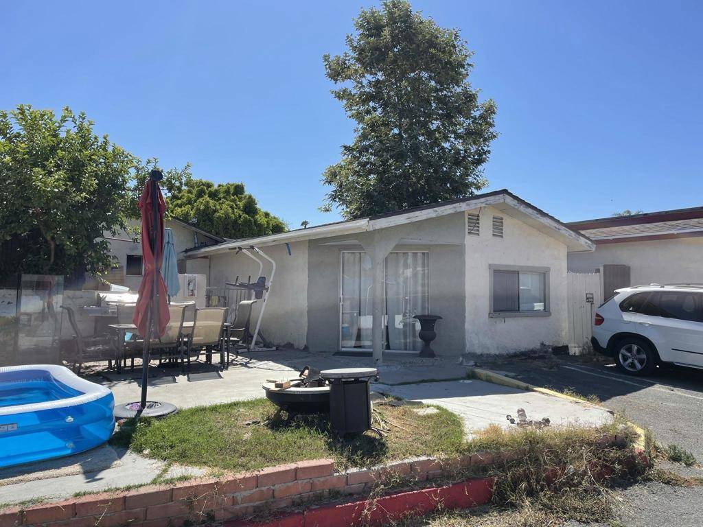 Vista, CA 92083,468 W Los Angeles Dr.
