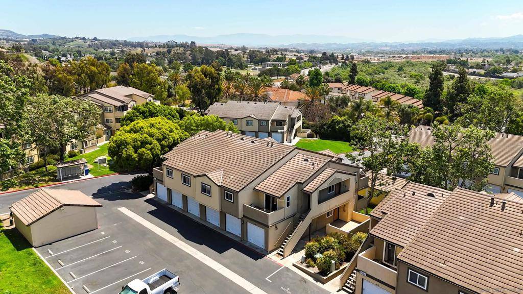 Oceanside, CA 92057,5033 Los Morros Way #59