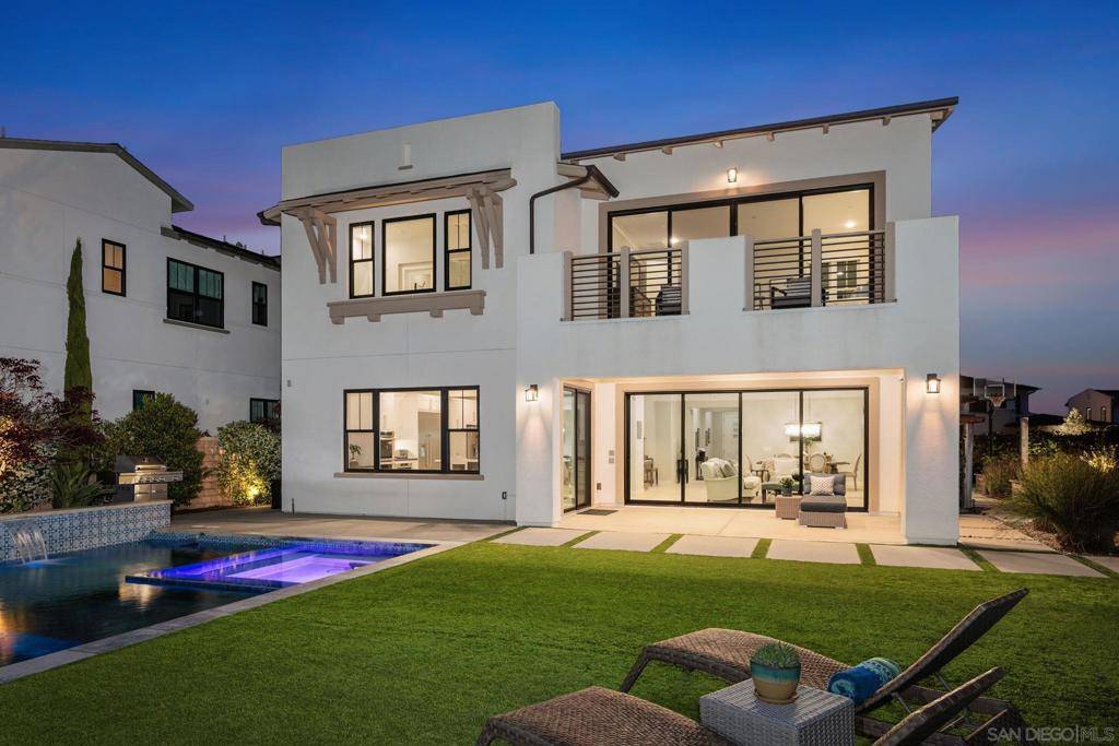 San Diego, CA 92130,6190 Sagebrush Bend Way