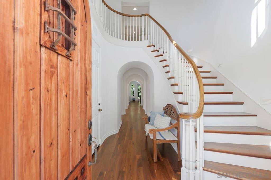 Carlsbad, CA 92009,2870 Rancho Pancho