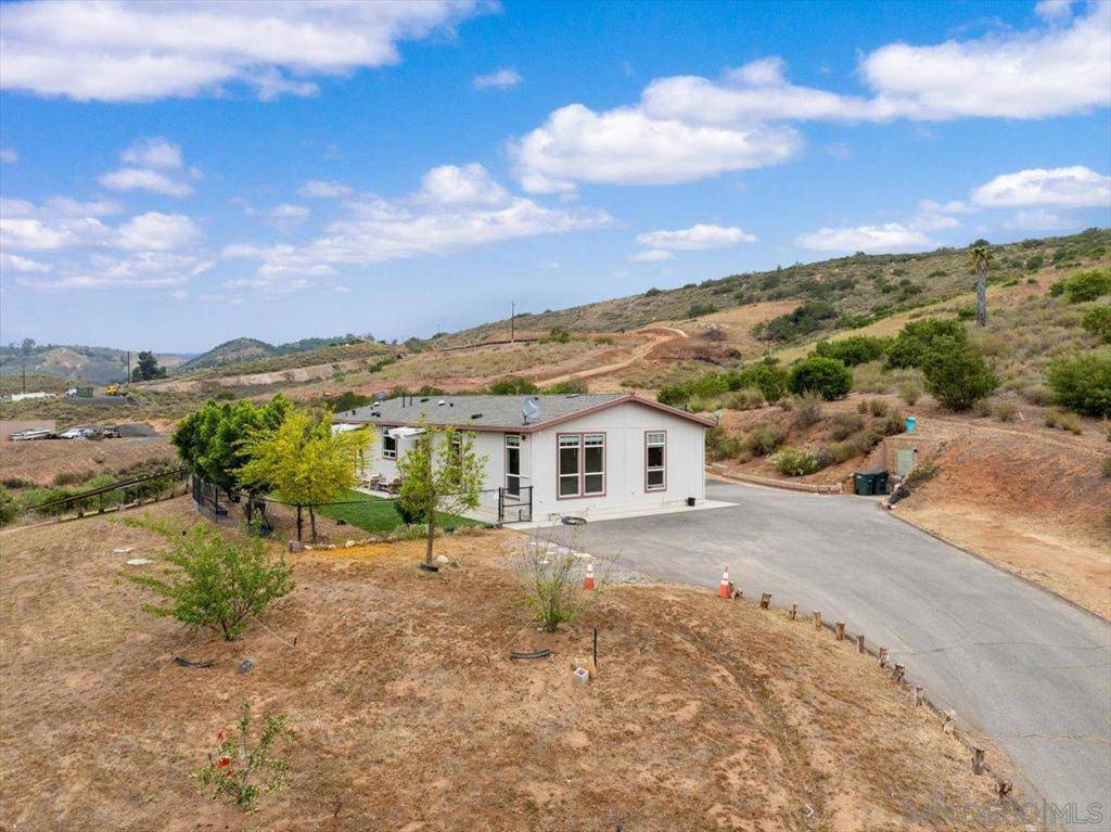 Valley Center, CA 92082,11776 Park Lilac Ln