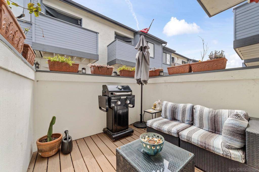 Imperial Beach, CA 91932,1463 Hemlock Avenue