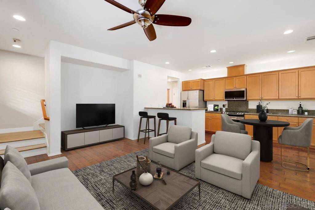 San Diego, CA 92130,10653 Golden Willow #140