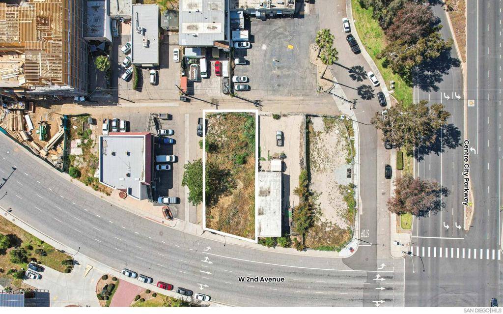Escondido, CA 92025,522 W 2nd Ave