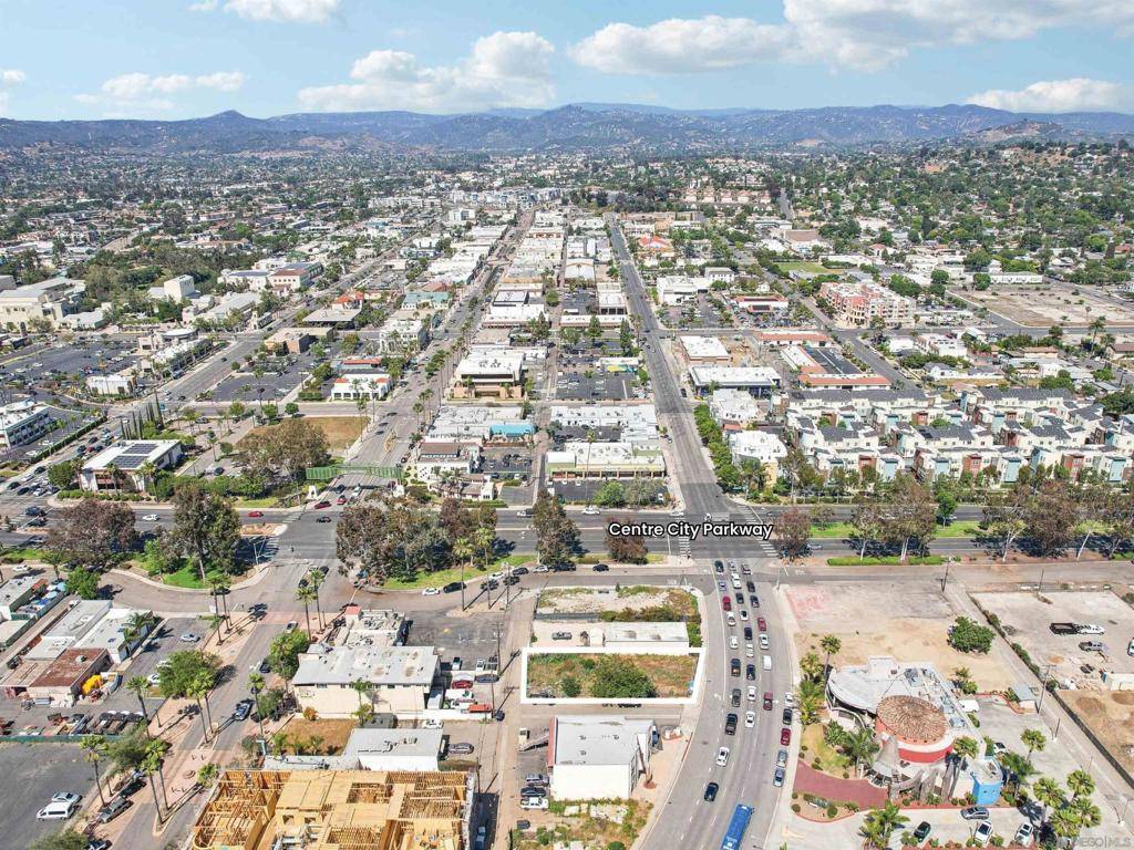 Escondido, CA 92025,522 W 2nd Ave