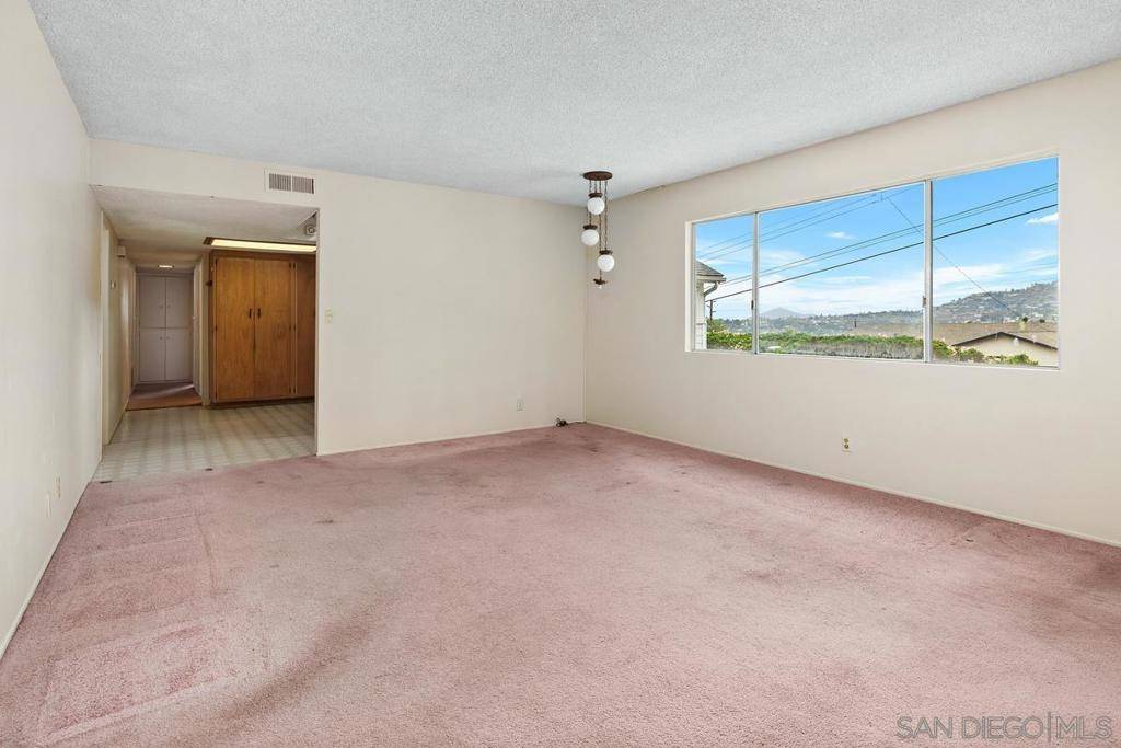 Spring Valley, CA 91977,10021 Sierra Bonita