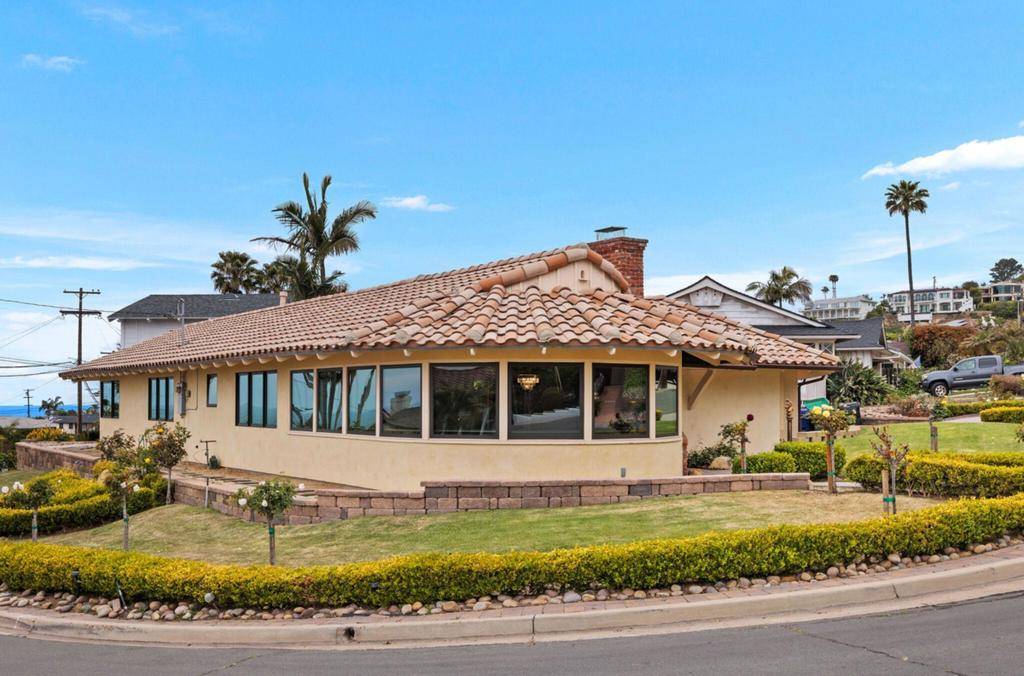 La Jolla, CA 92037,5602 Ladybird Lane