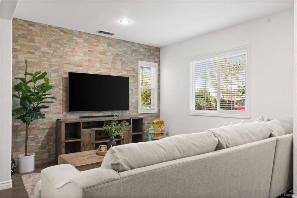 Chula Vista, CA 91913,1509 Fieldbrook St