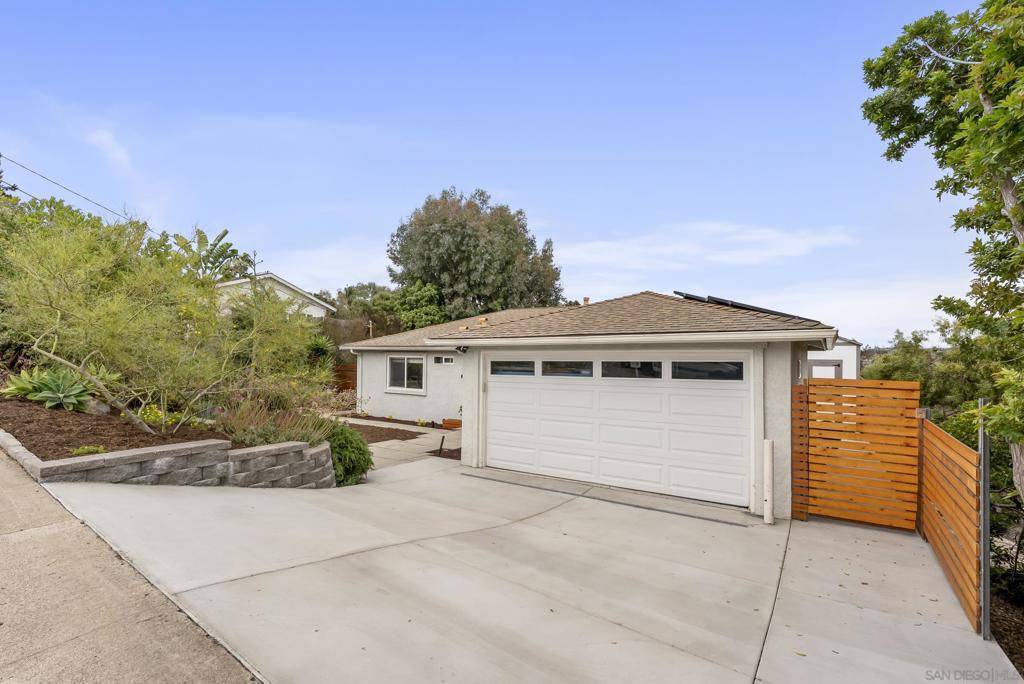 Oceanside, CA 92054,310 Bluff Wy