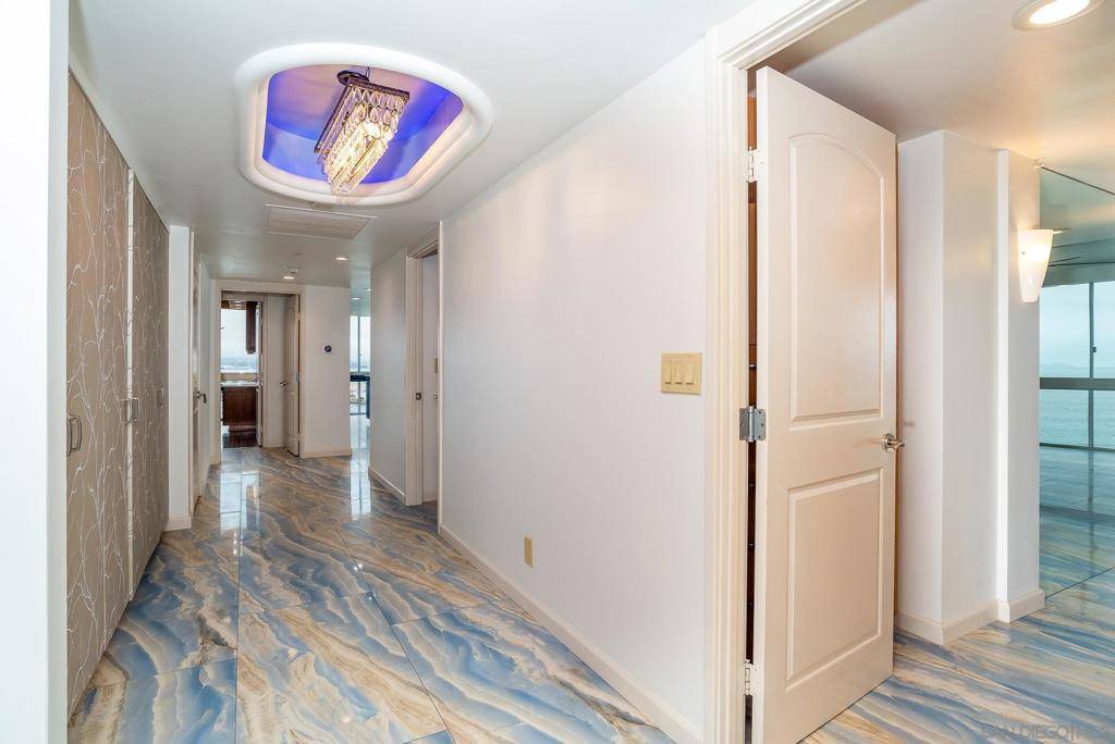 Coronado, CA 92118,1820 Avenida del Mundo #1504