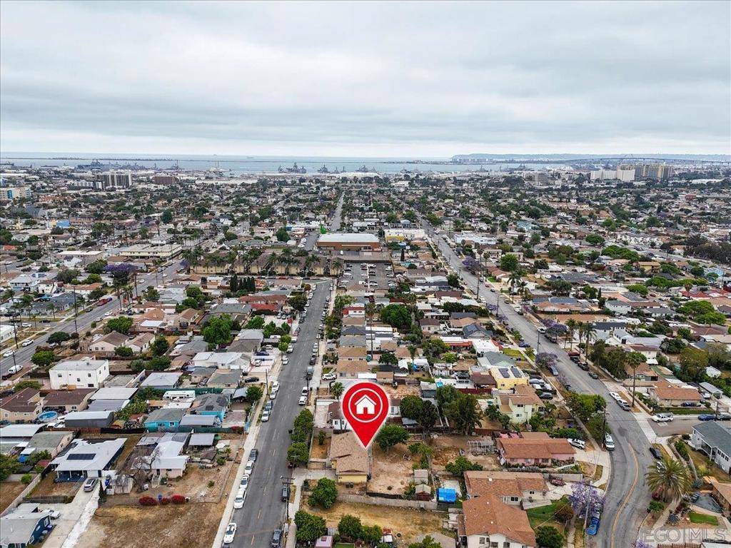 National City, CA 91950,1205 E 3Rd St