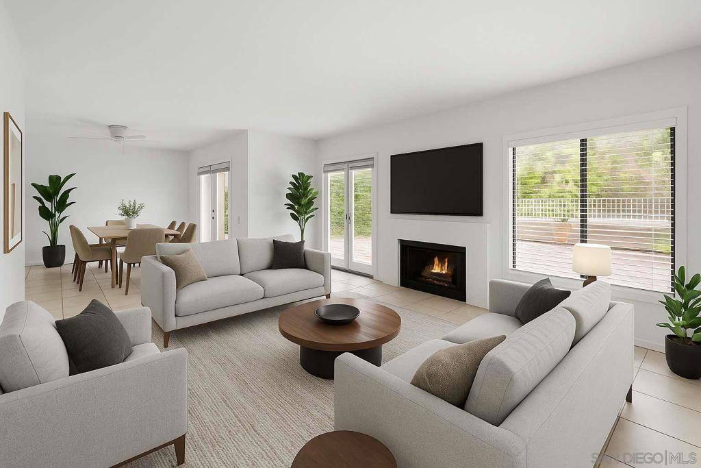 San Diego, CA 92124,5850 Menorca Dr