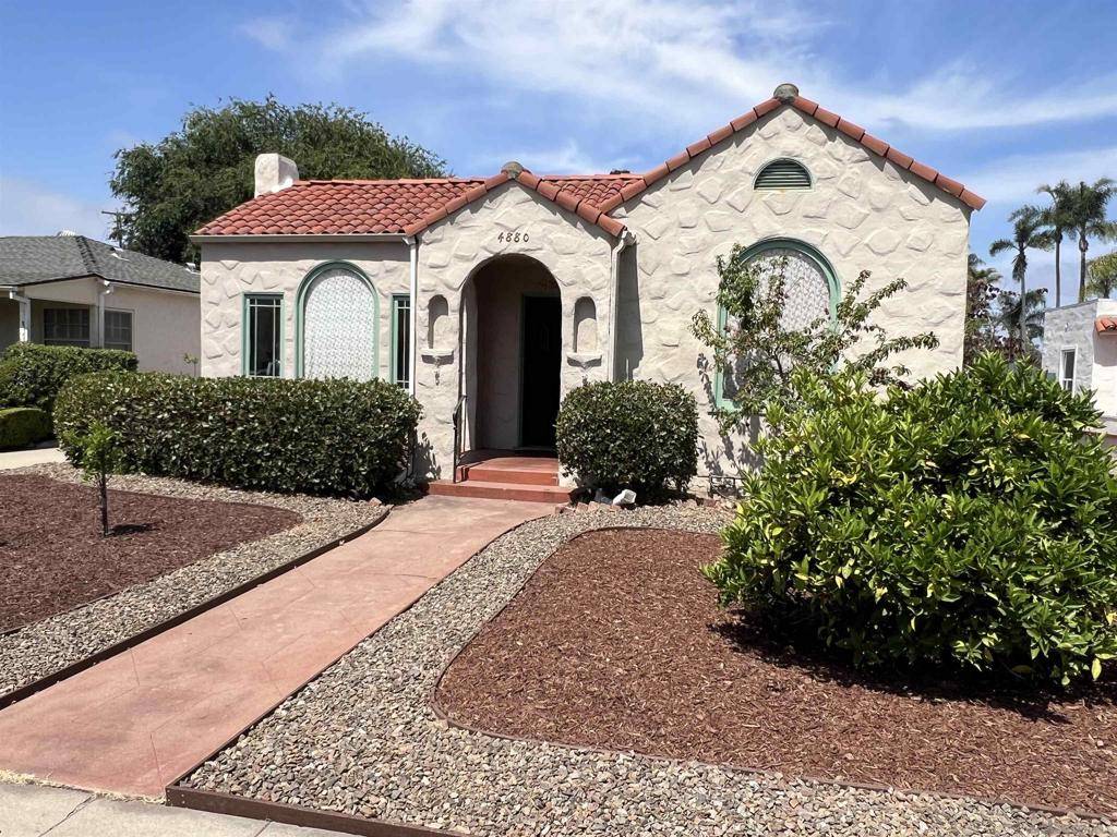 San Diego, CA 92116,4880 Biona Drive