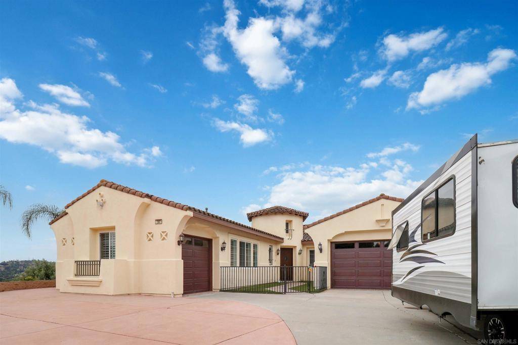 Escondido, CA 92026,2387 Country Heights Rd.