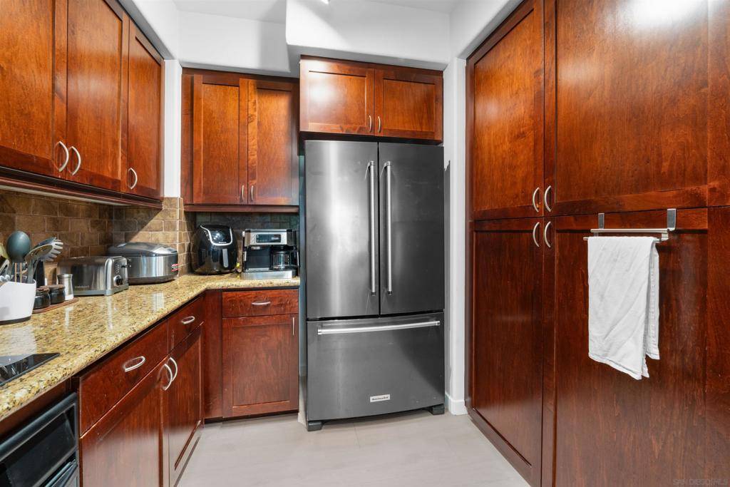 San Diego, CA 92108,8211 Station Village Lane #1304