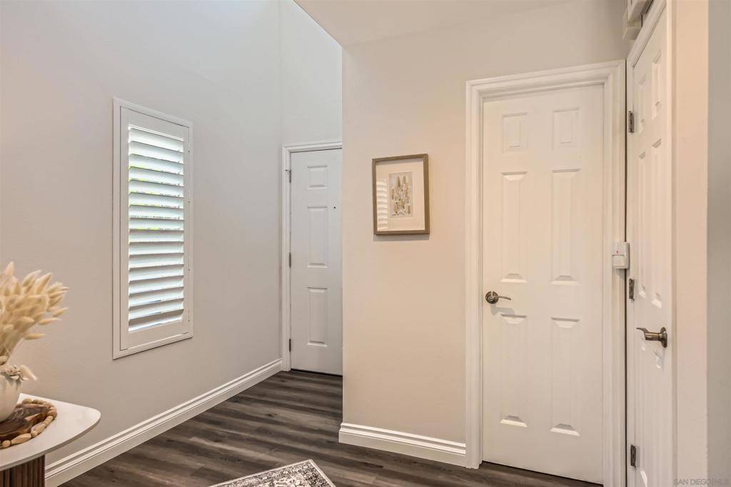 San Diego, CA 92124,5916 Portobelo court