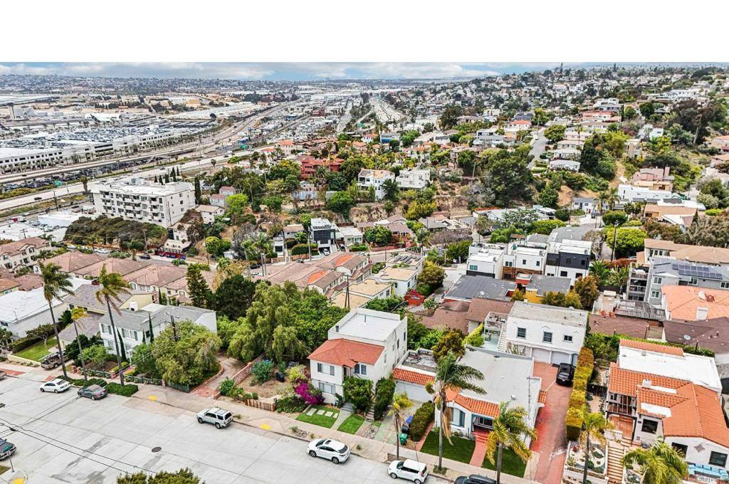 San Diego, CA 92103,1040 W Redwood Street