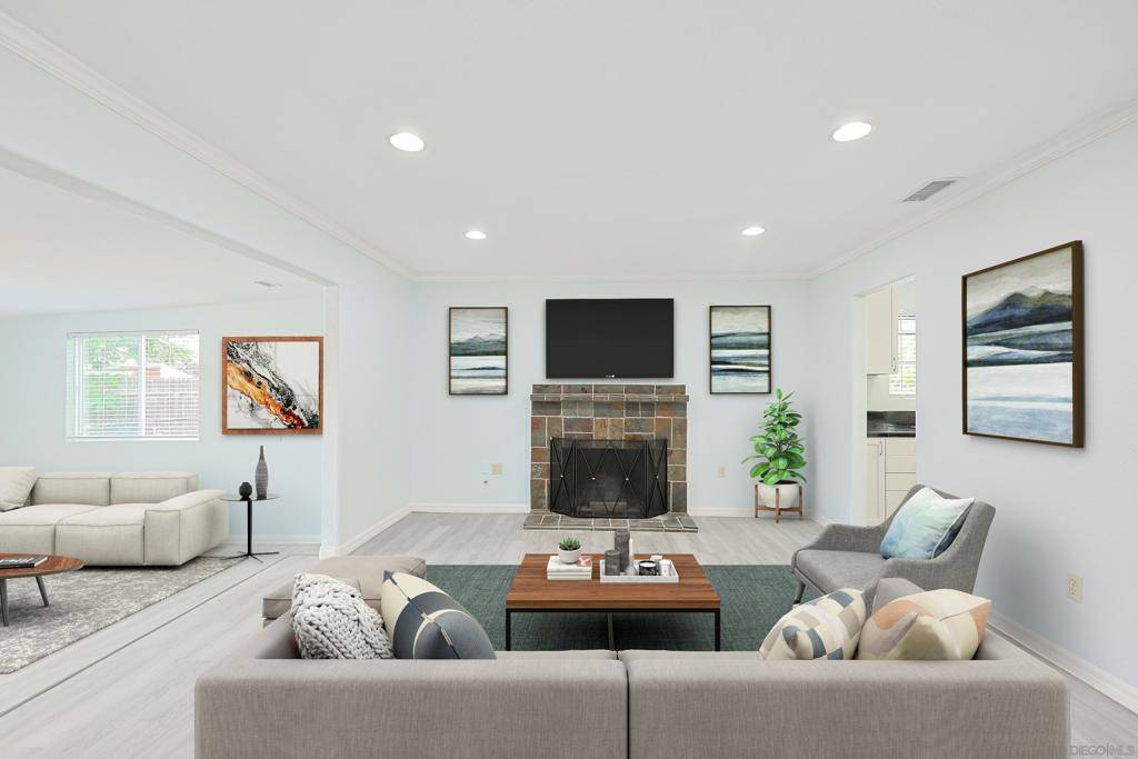 Escondido, CA 92027,819 Daisy St
