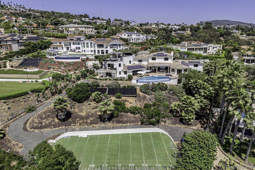 Carlsbad, CA 92009,7335 El Fuerte St