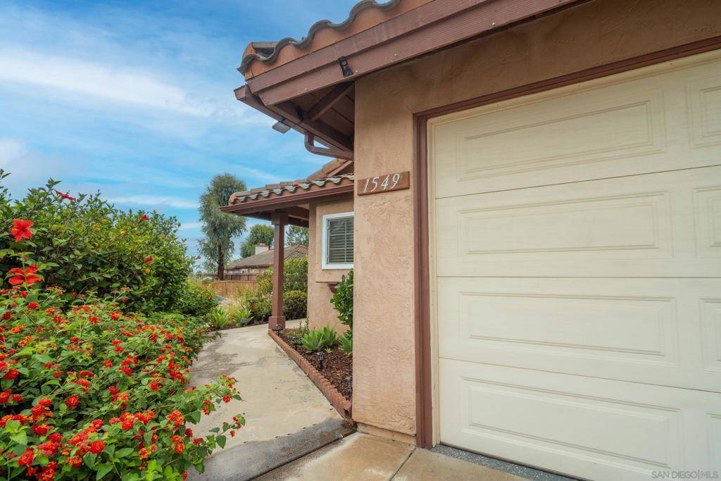 Escondido, CA 92027,1549 Alameda Gln