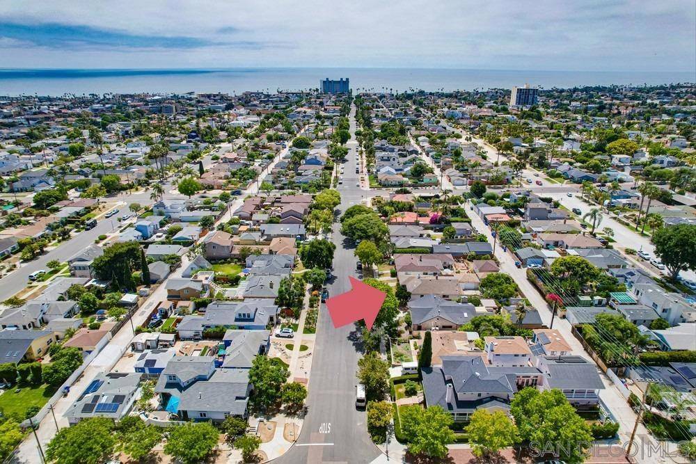 San Diego, CA 92109,1354 Chalcedony St