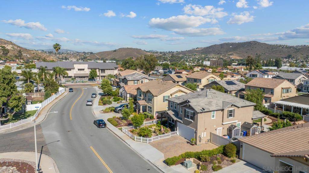 Santee, CA 92071,10689 Braverman Dr.