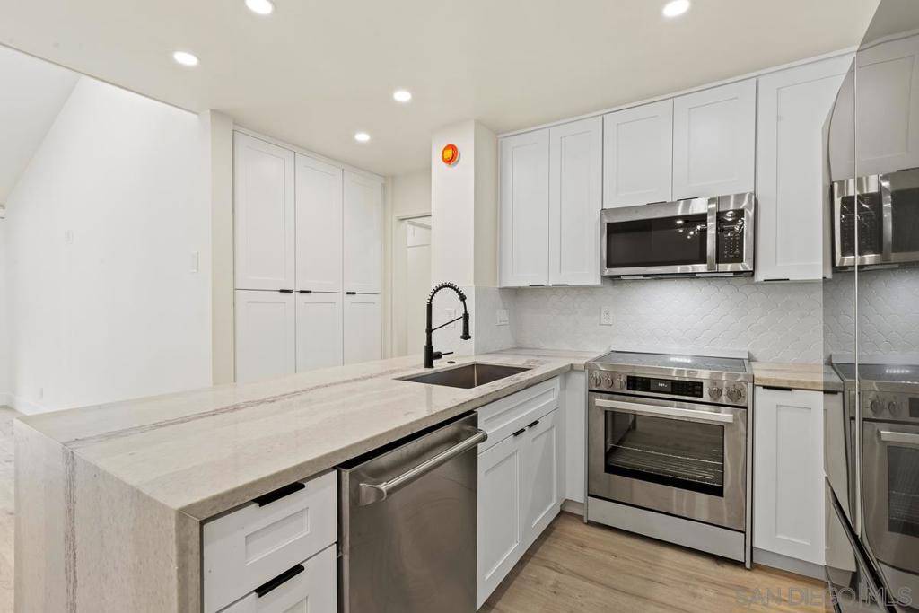 San Diego, CA 92109,1855 diamond st #5-309