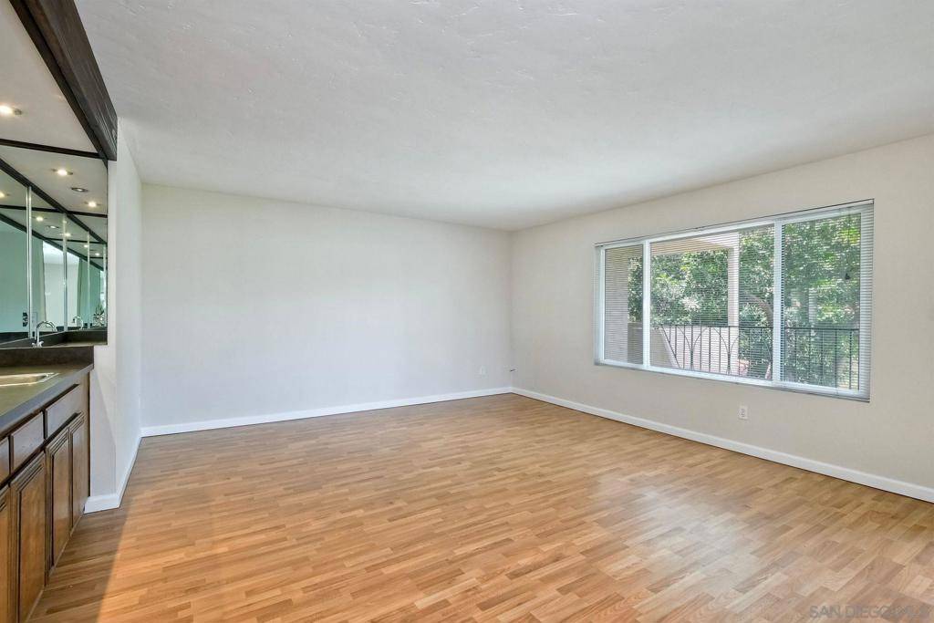 San Diego, CA 92110,4265 Asher Street #50