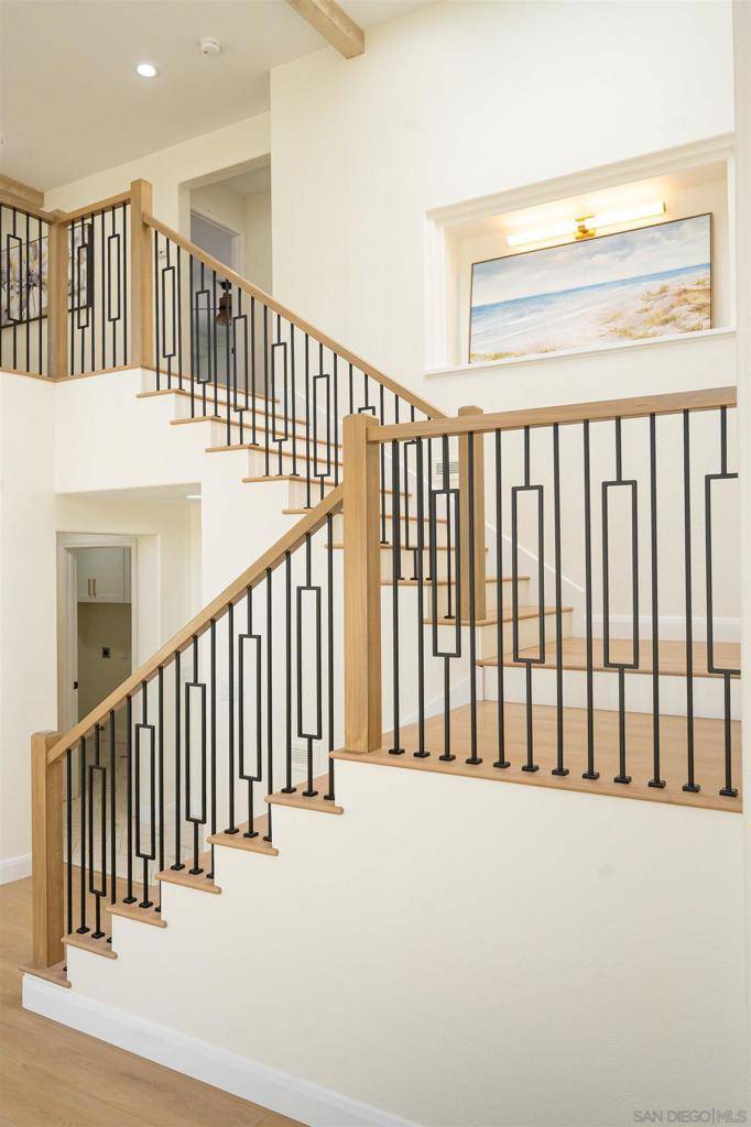 San Diego, CA 92131,11475 Eastridge Pl
