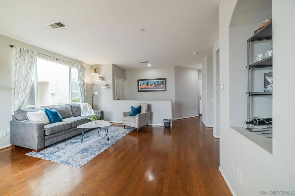 San Marcos, CA 92078,158 Elora Ln