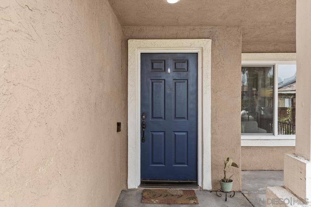 Chula Vista, CA 91910,894 Plaza Catalonia