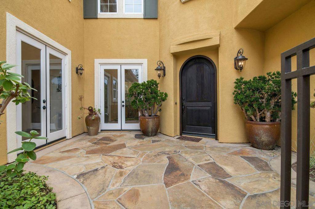 Encinitas, CA 92024,1460 Lauren Court