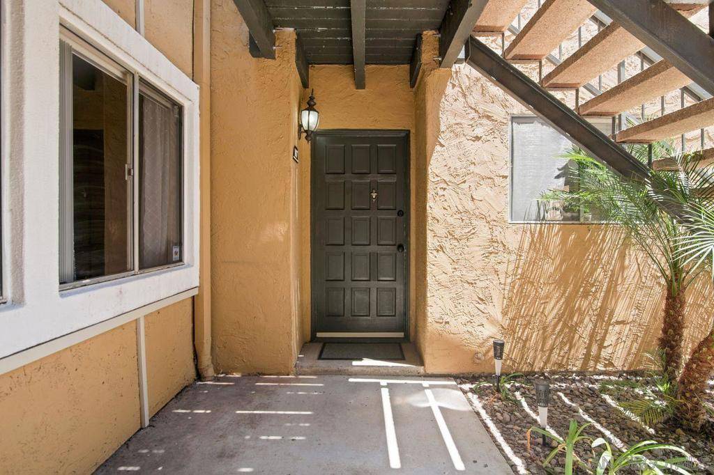 San Diego, CA 92127,17105 W Bernardo Dr #107