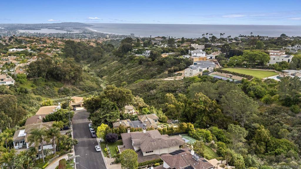 La Jolla, CA 92037,6142 La Pintura Dr