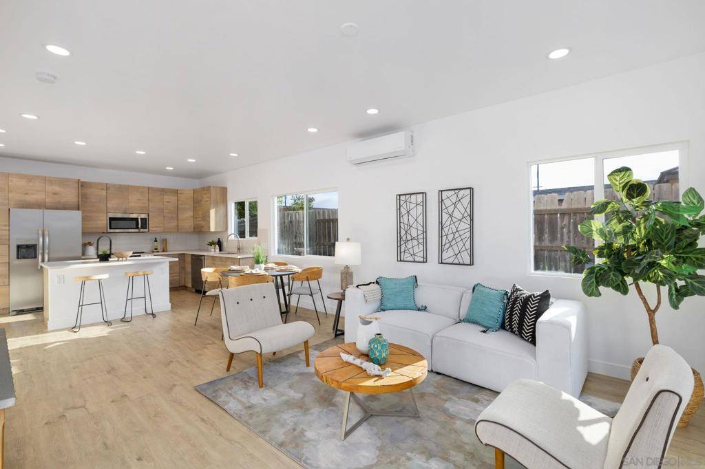 San Diego, CA 92117,4626 4628 Derrick dr