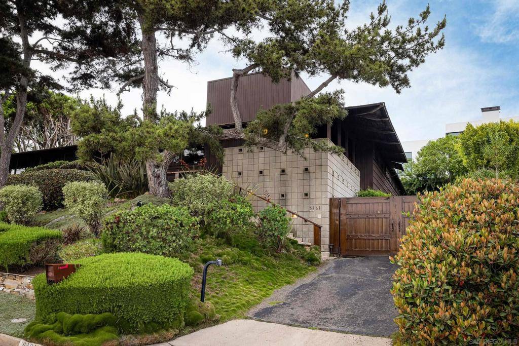 La Jolla, CA 92037,6161 Terryhill Dr